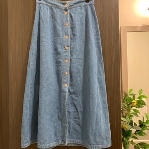 Denim skirt